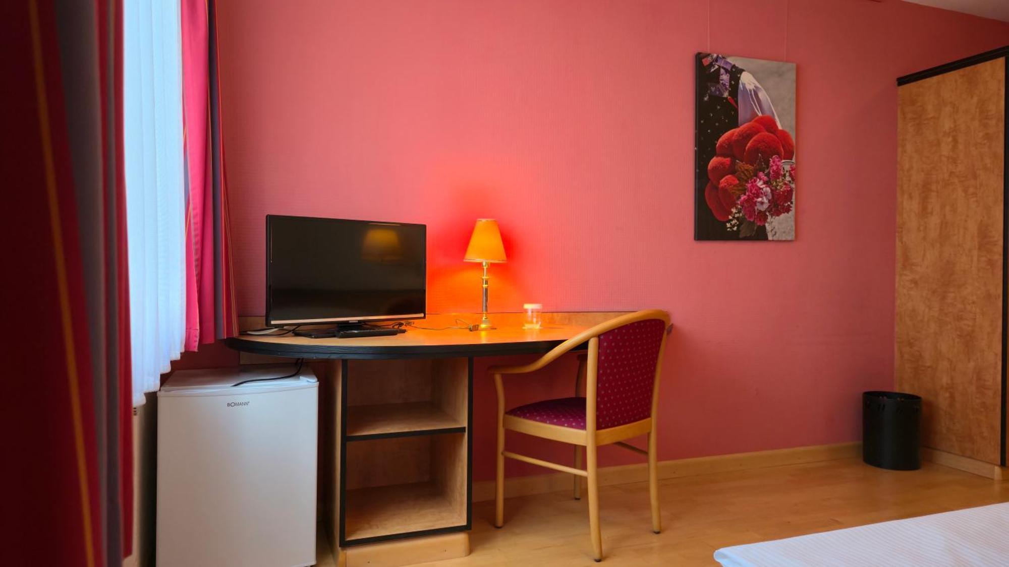 Hotel Boardinghouse Sonne à Offenbourg Chambre photo